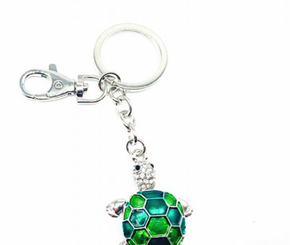 Hot selling personalised souvenir graduation crystal rhinestone zinc alloy tortoise pendant turtle keychain for gift